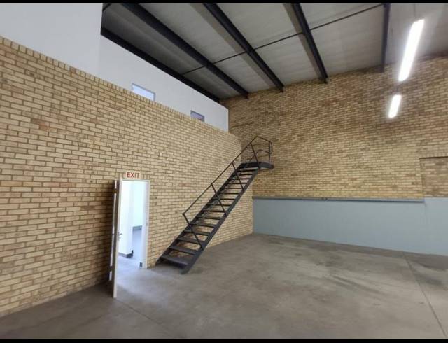 INDUSTRIAL PROPERTY TO RENT IN CHAMDOR